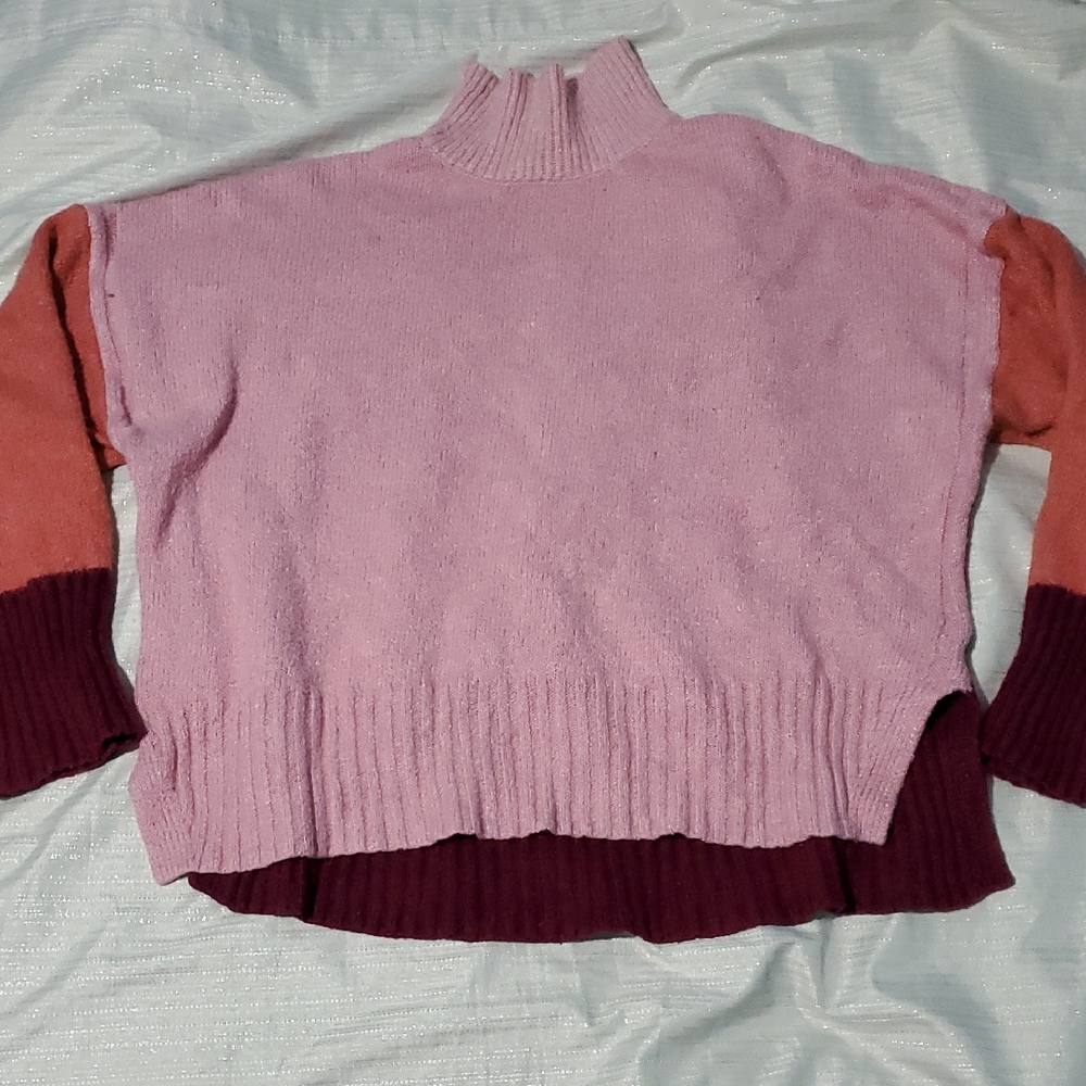Time & Tru Color Block Boxy Sweater